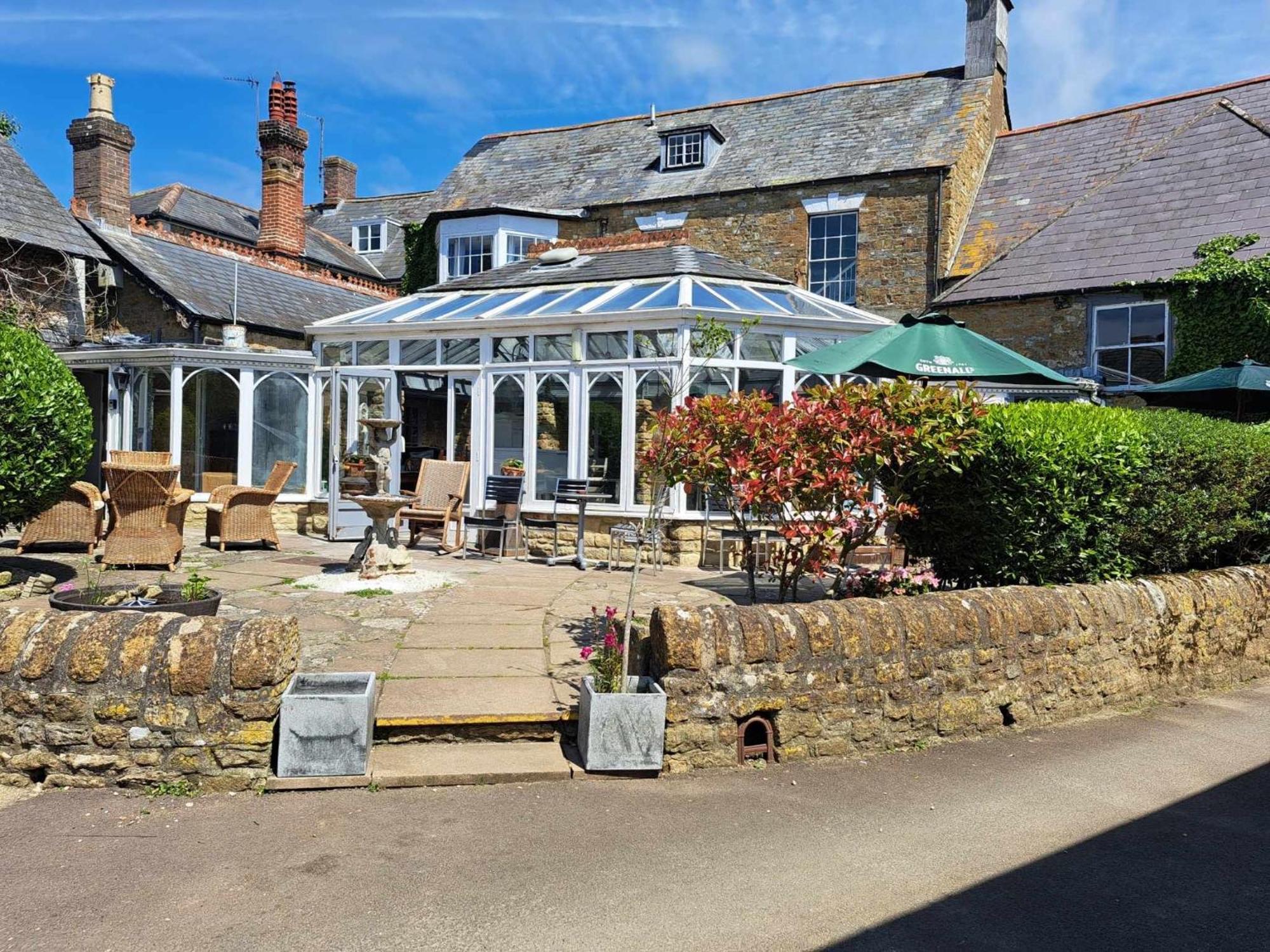 The Ilchester Arms Hotel Abbotsbury Extérieur photo